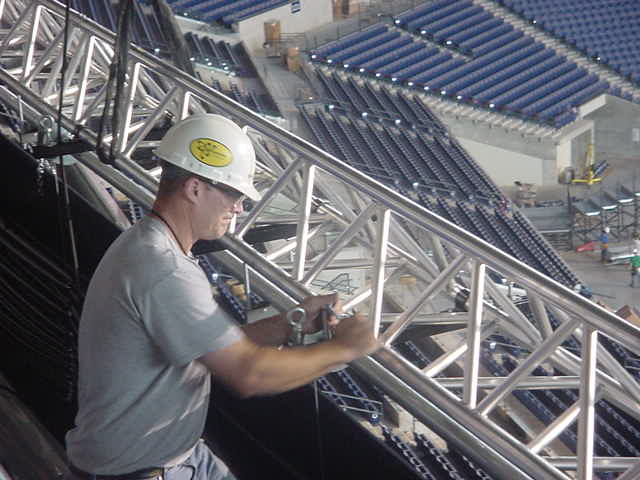 Jerry Brown readies truss for House surround curtain